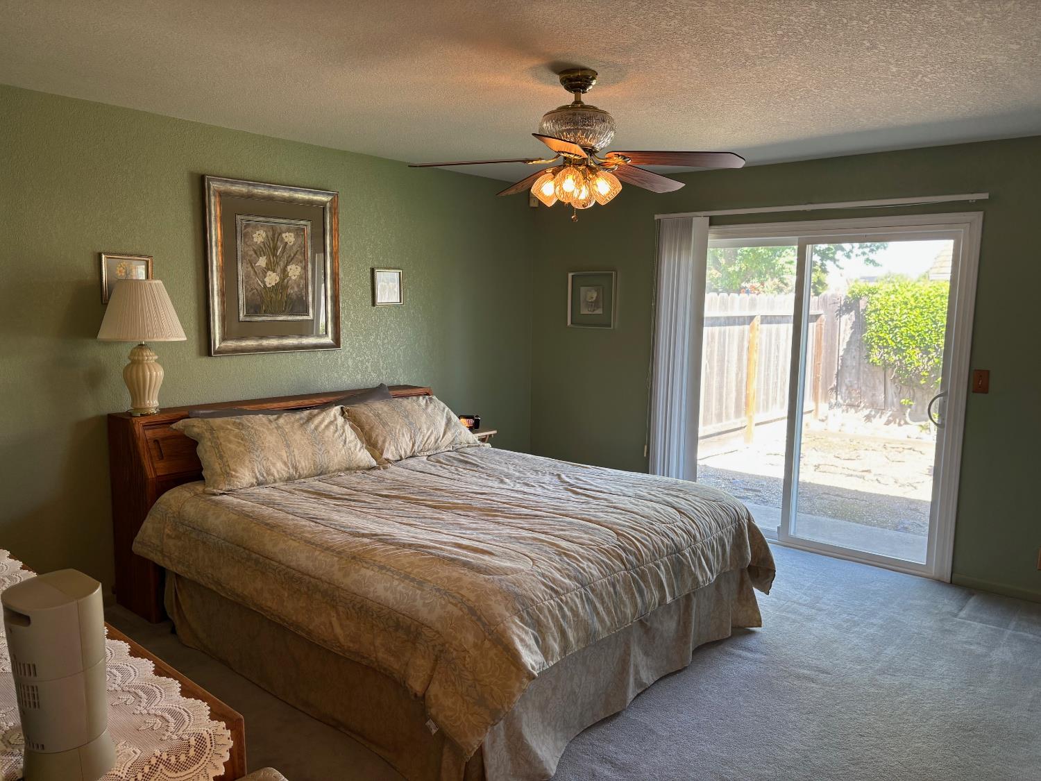 1691 Davis St, Ripon, CA 95366