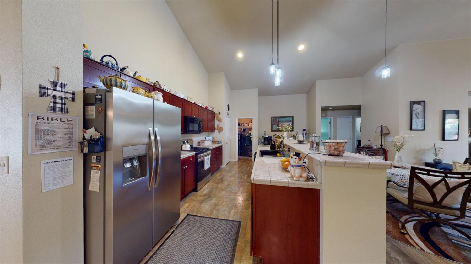 17 Walker Ranch Pkwy, Patterson, CA 95363