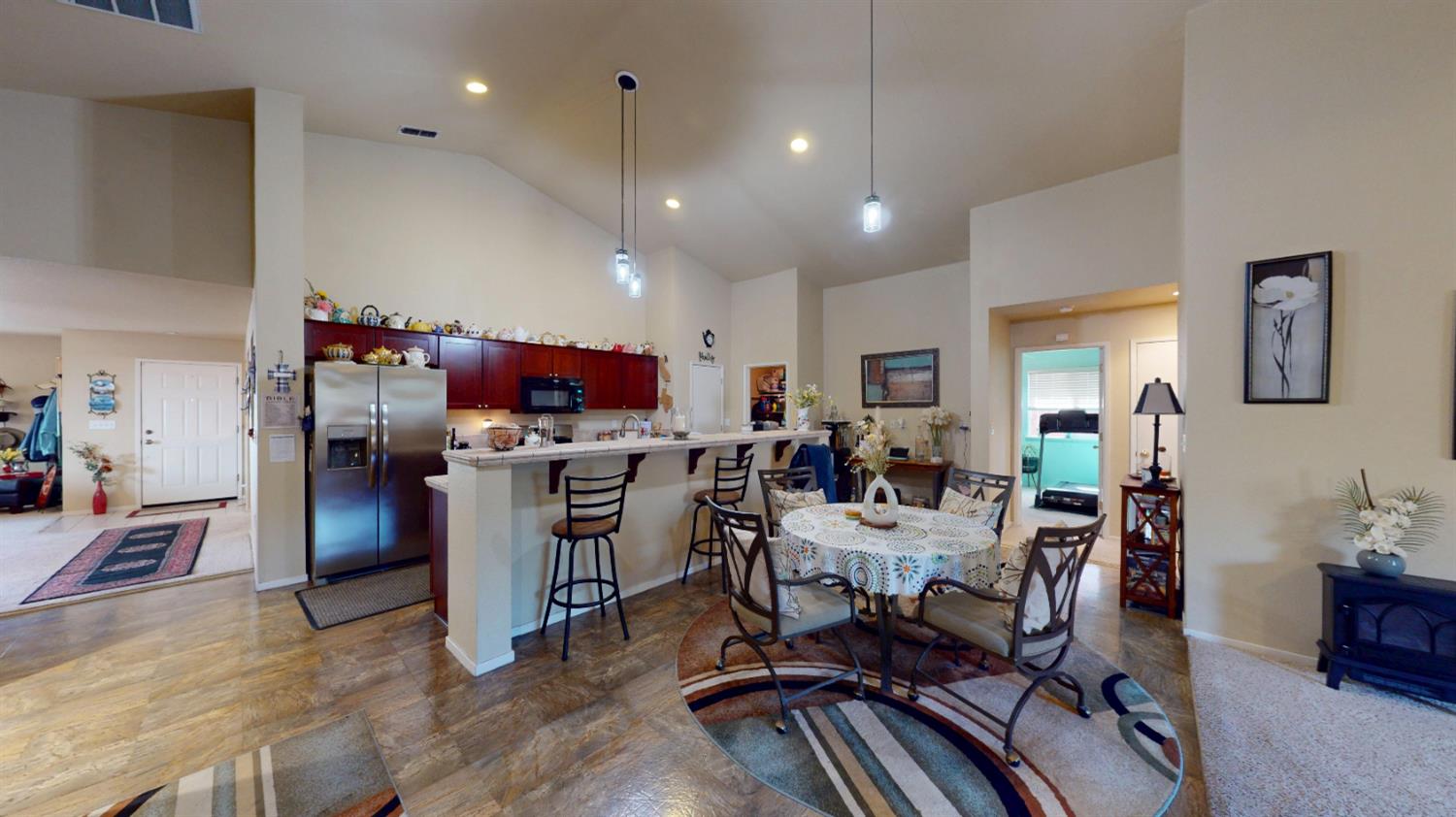 17 Walker Ranch Pkwy, Patterson, CA 95363