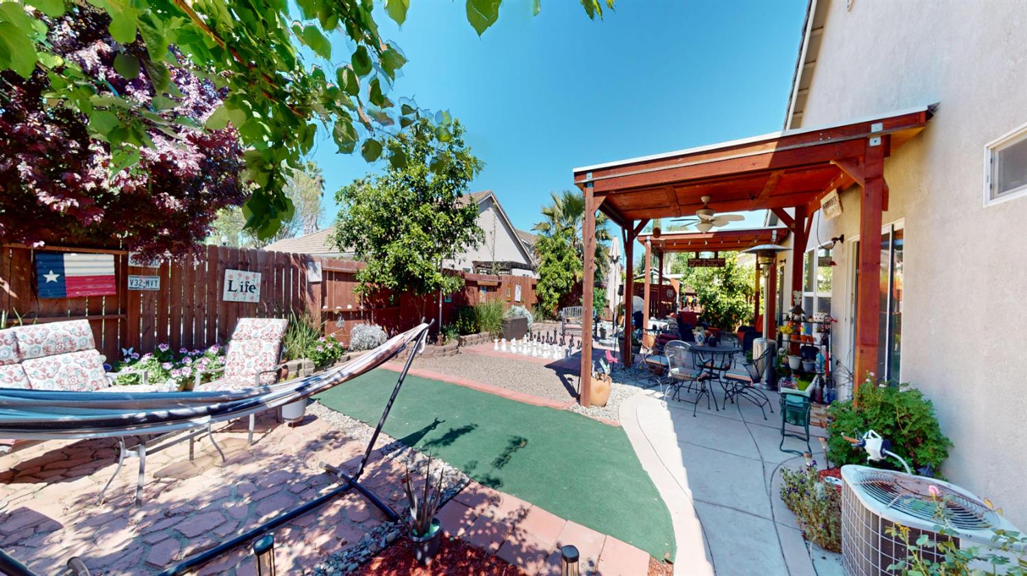 17 Walker Ranch Pkwy, Patterson, CA 95363