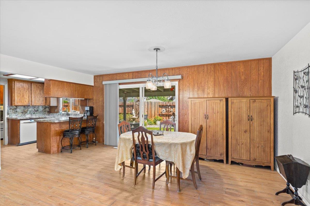 1424 Rose Ave, Modesto, CA 95355