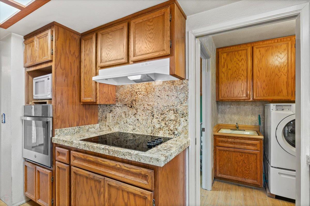 1424 Rose Ave, Modesto, CA 95355