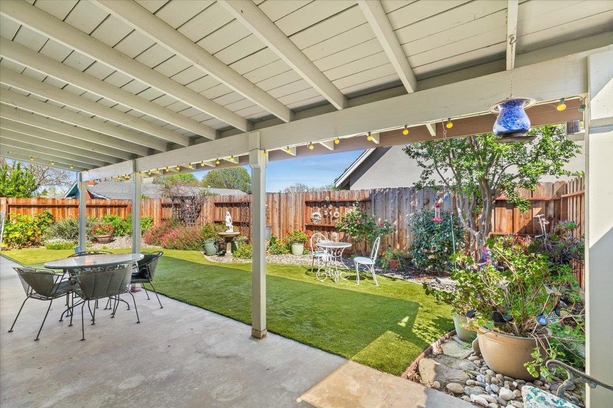 1424 Rose Ave, Modesto, CA 95355