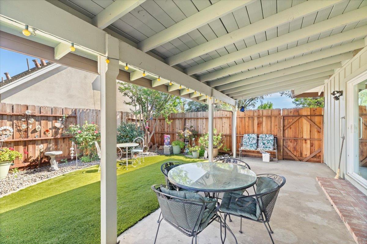 1424 Rose Ave, Modesto, CA 95355