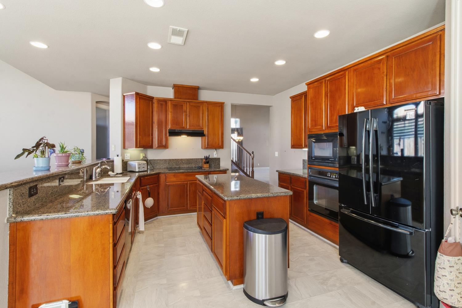 3013 Da Vinci Ct, Modesto, CA 95355