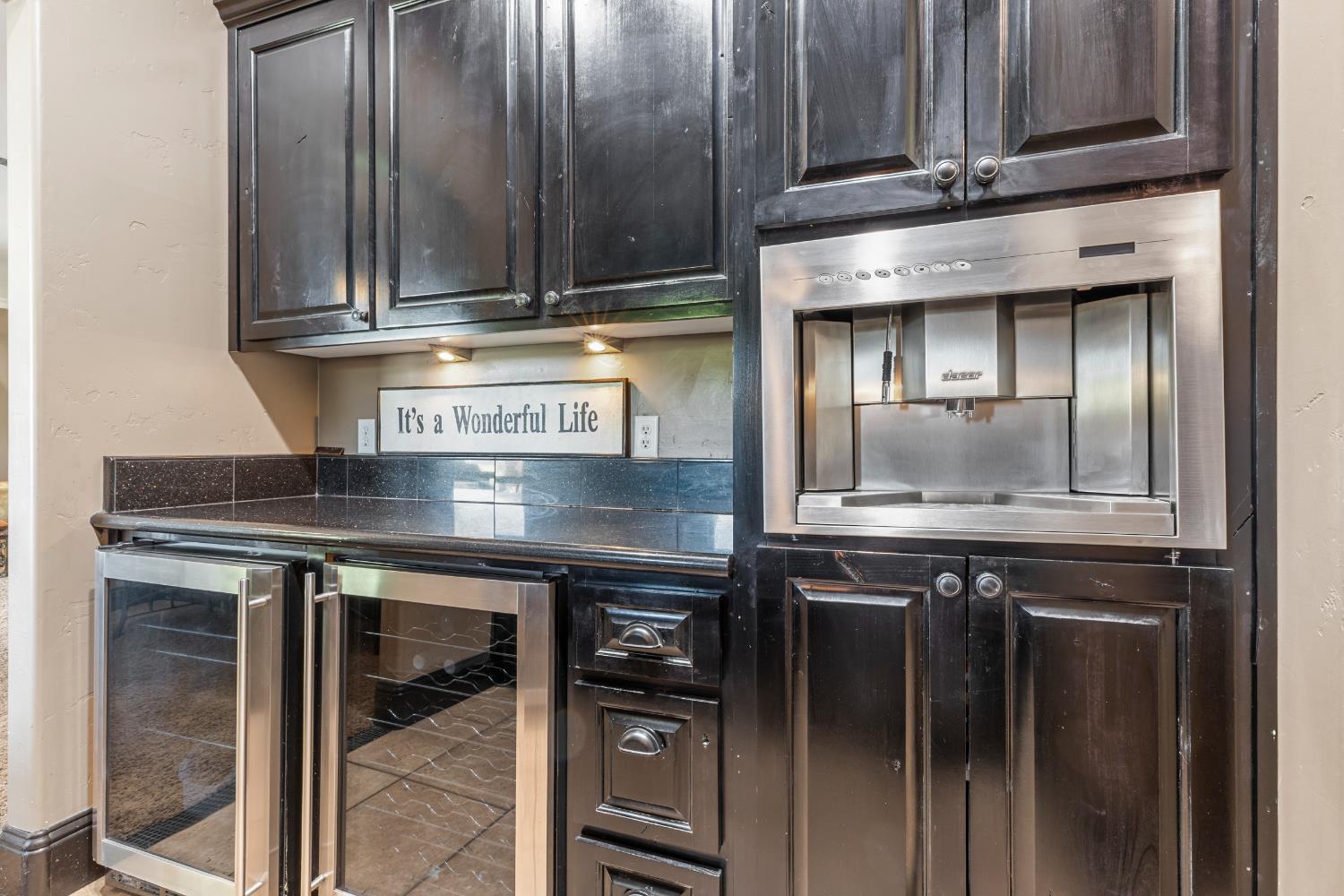 29533 E Chapman Way, Escalon, CA 95320