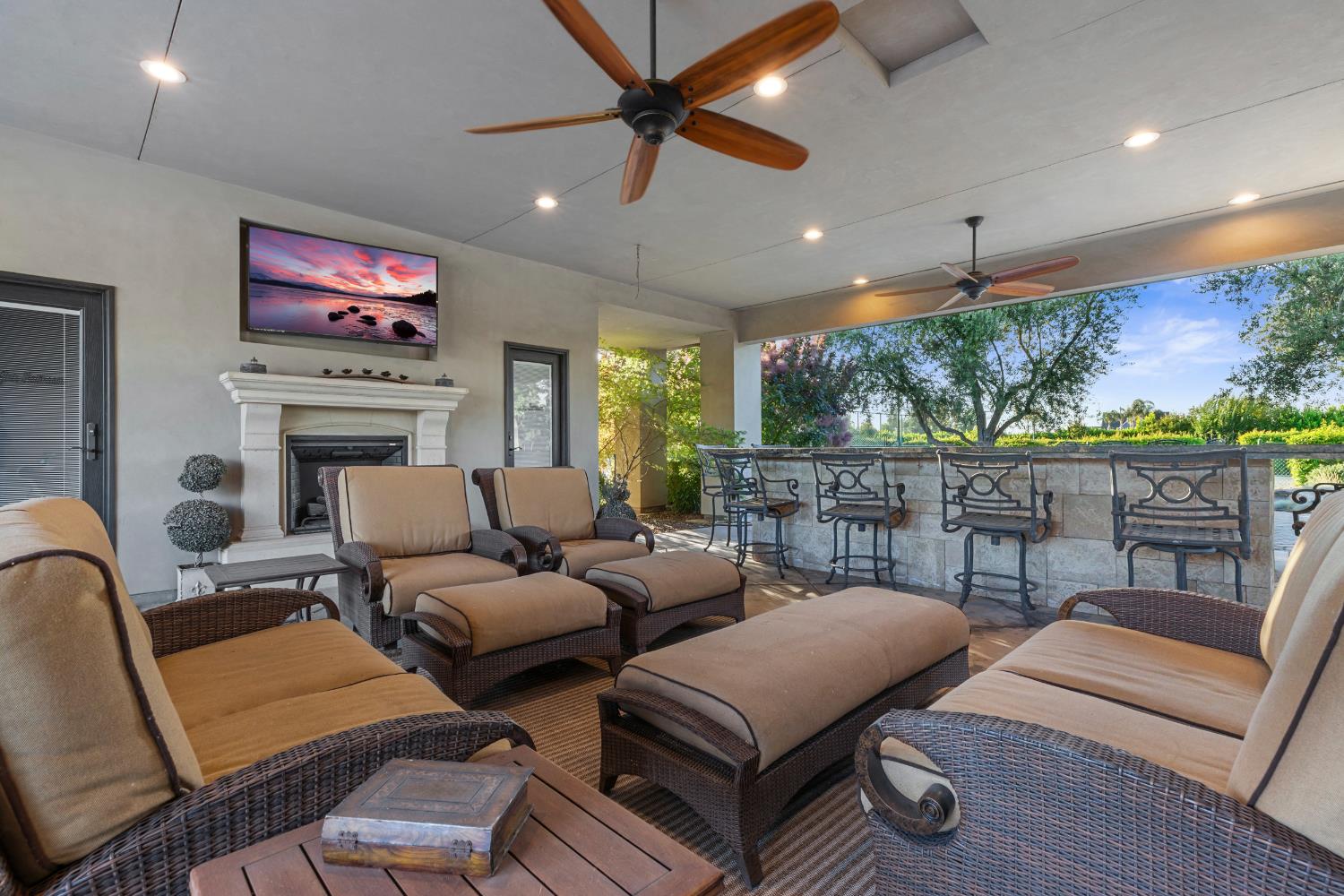 29533 E Chapman Way, Escalon, CA 95320