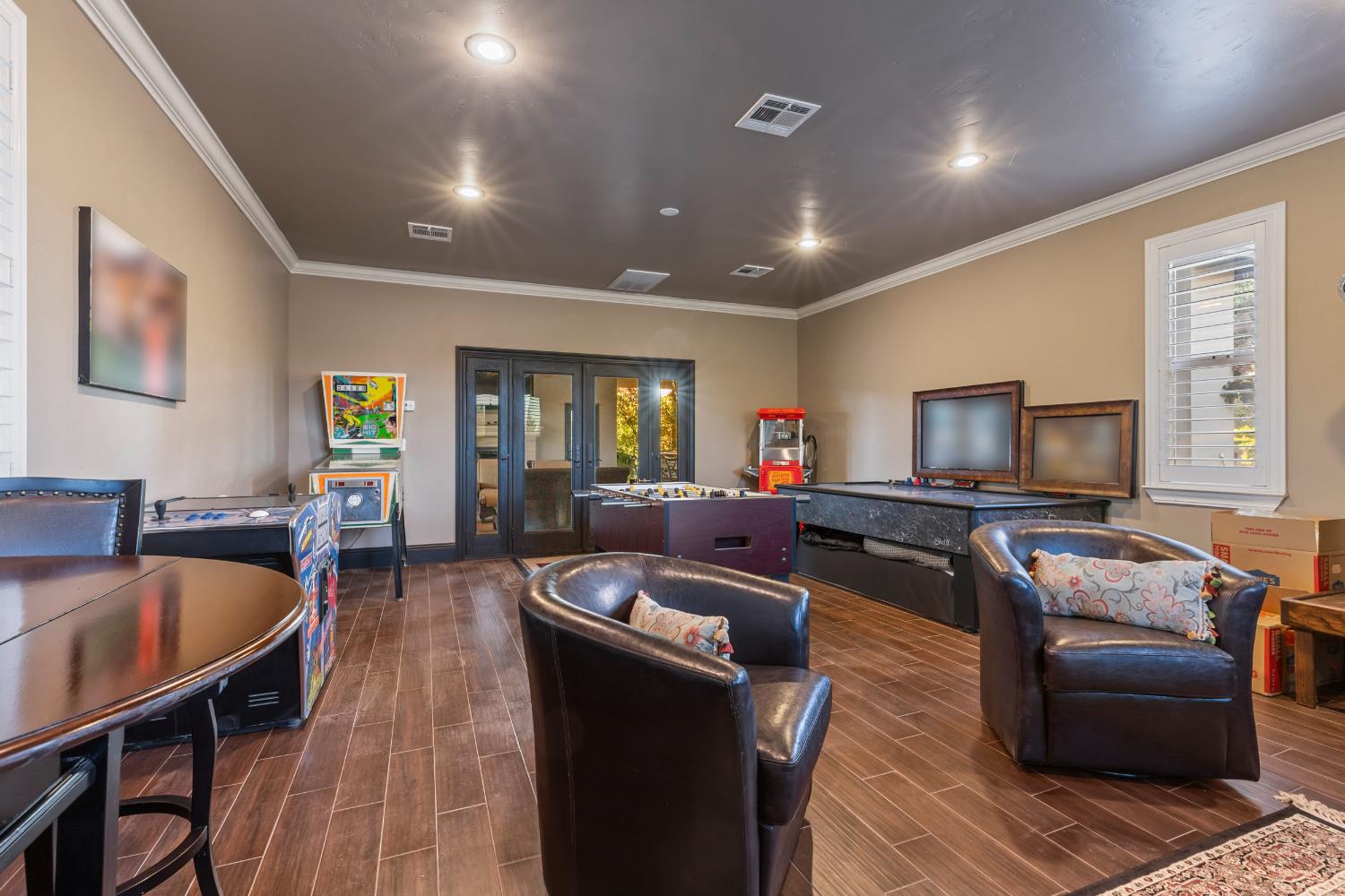 29533 E Chapman Way, Escalon, CA 95320