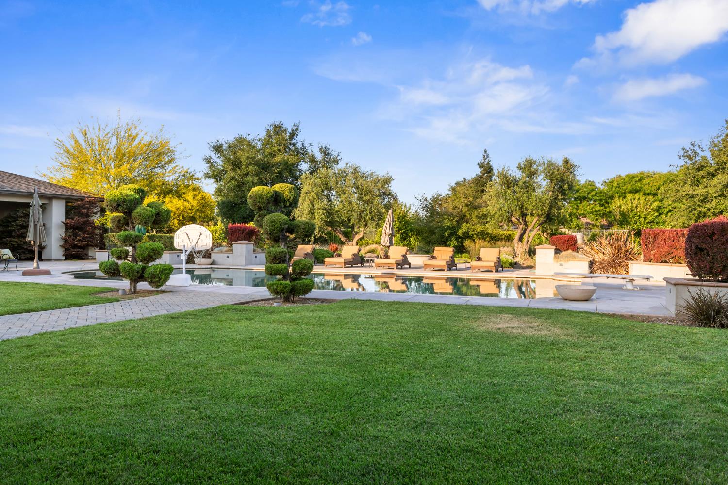 29533 E Chapman Way, Escalon, CA 95320