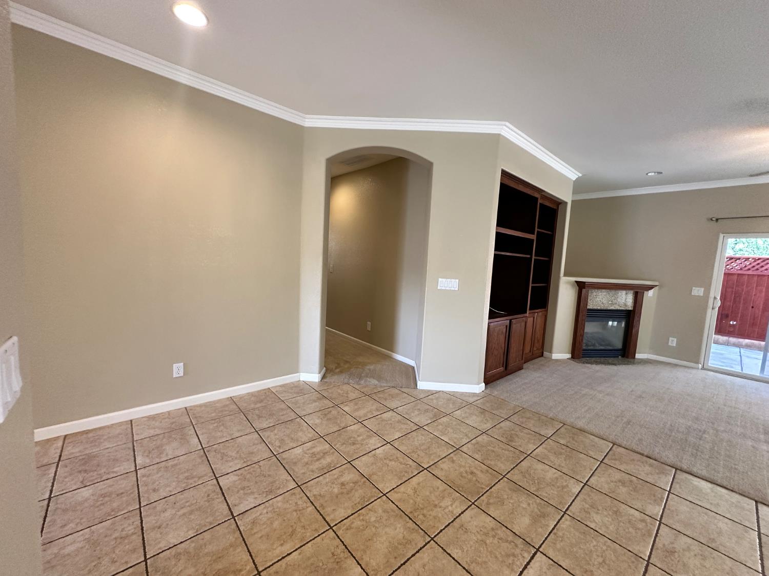 2940 Las Flores Cir, Los Banos, CA 93635