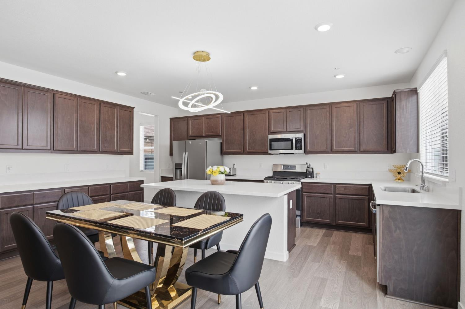 5520 Cora Way, Keyes, CA 95328