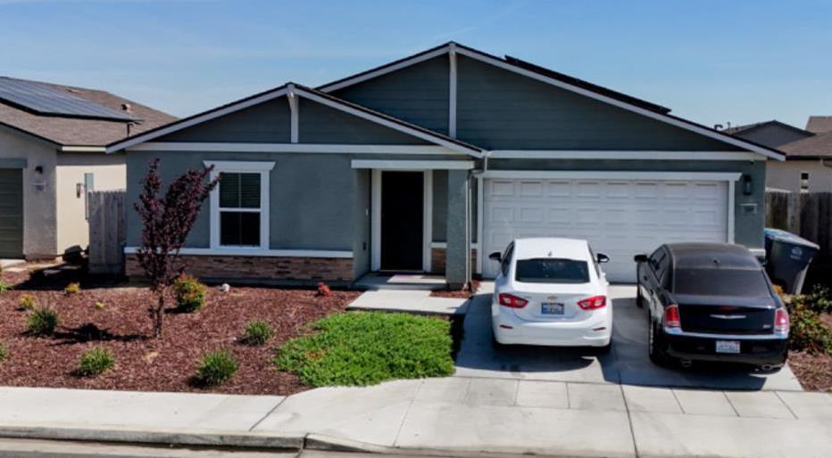 1569 Concord Ave, Madera, CA 93637