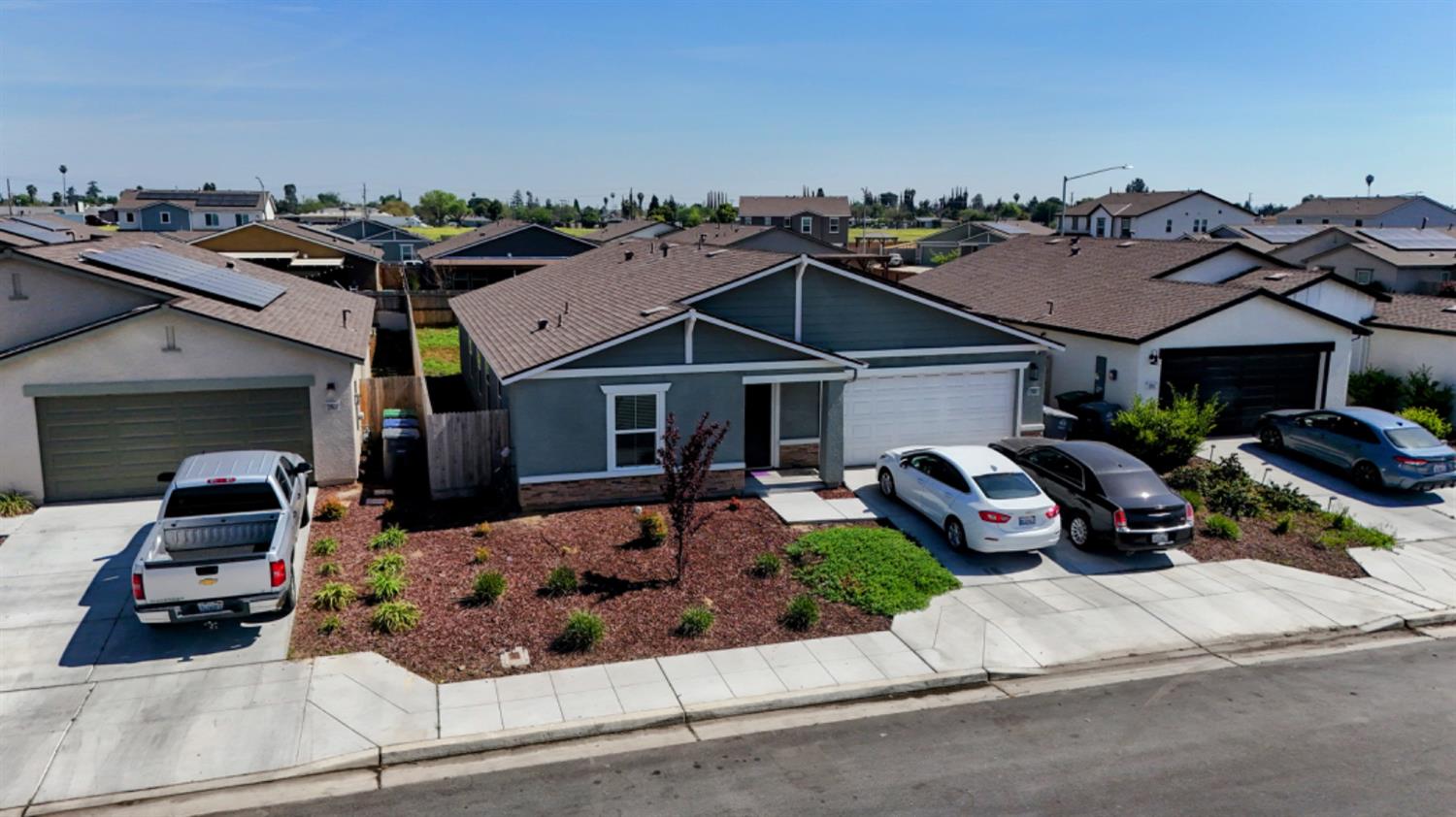 1569 Concord Ave, Madera, CA 93637