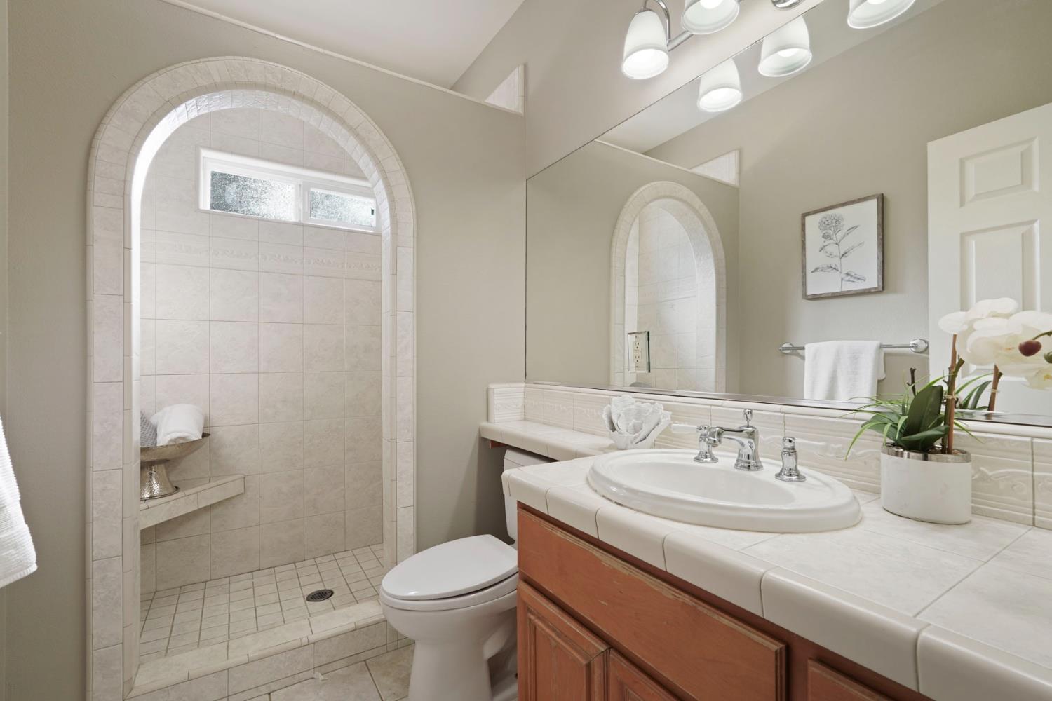 1187 S Mohler Rd, Ripon, CA 95366