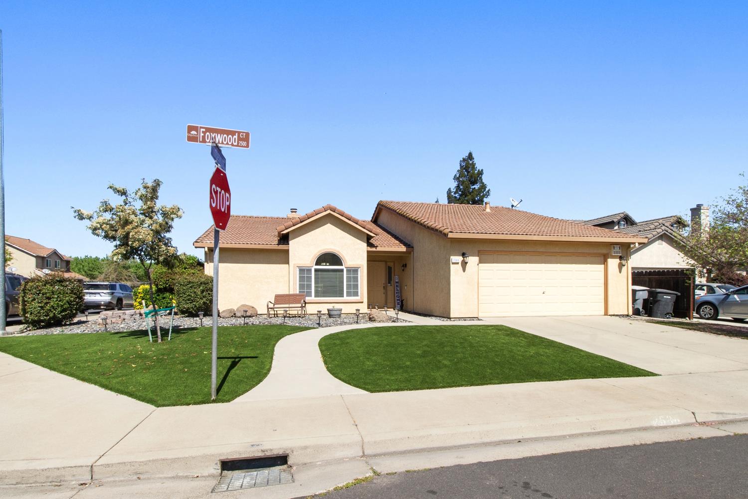 2588 Foxwood Ct, Oakdale, CA 95361