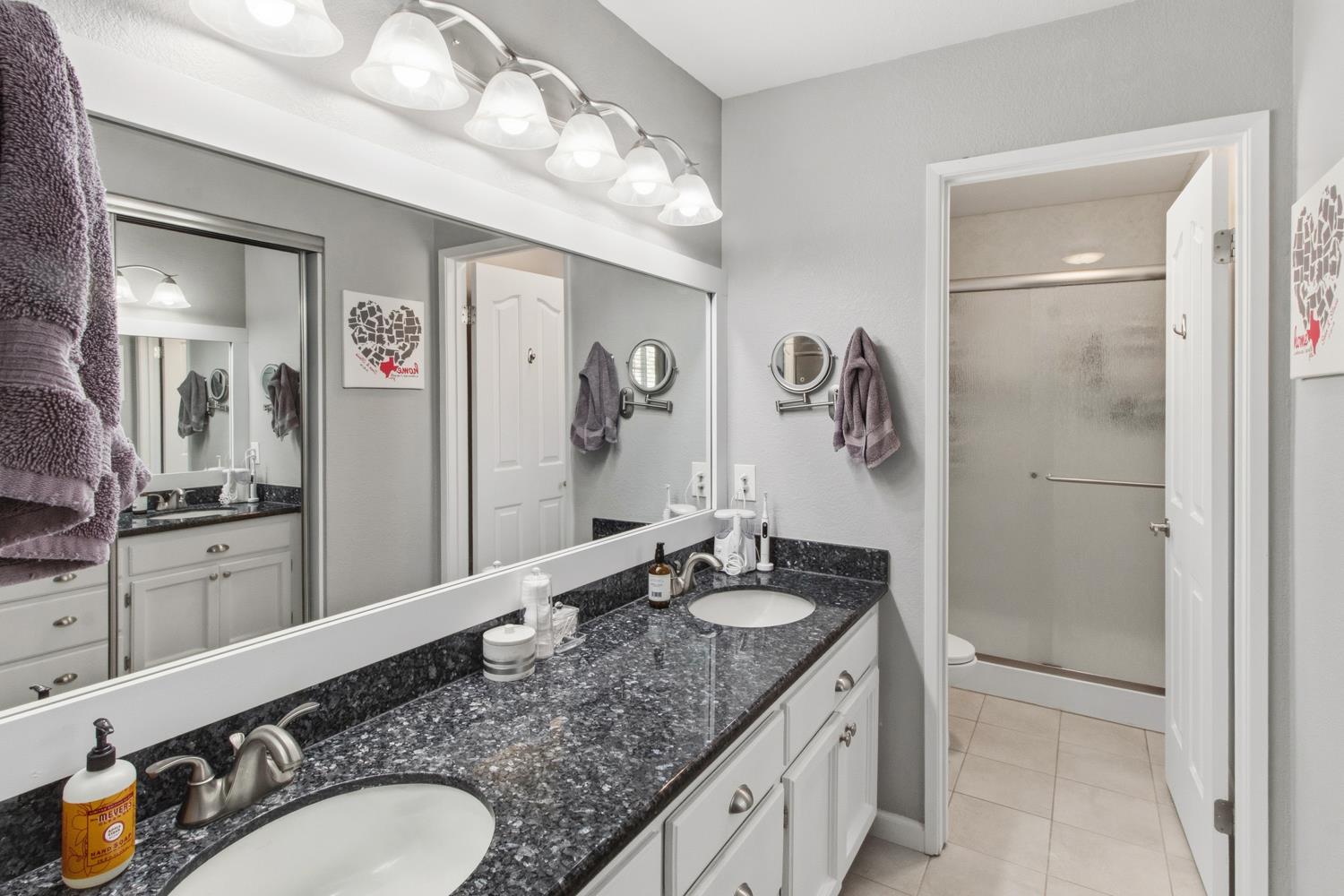 2588 Foxwood Ct, Oakdale, CA 95361