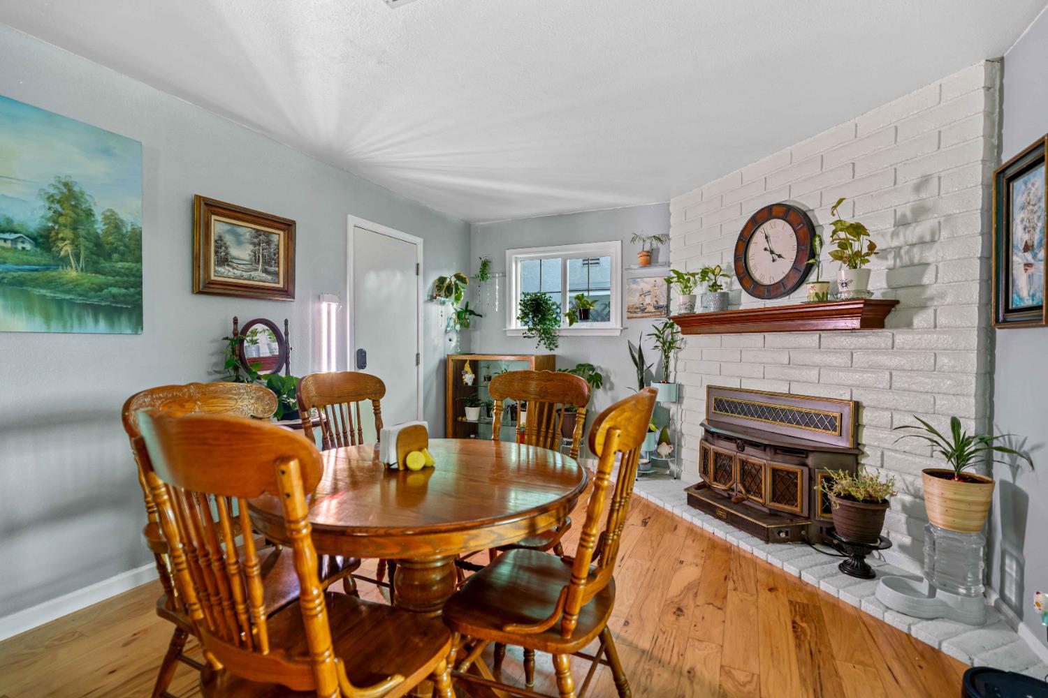 3913 Peacock Ln, Modesto, CA 95356