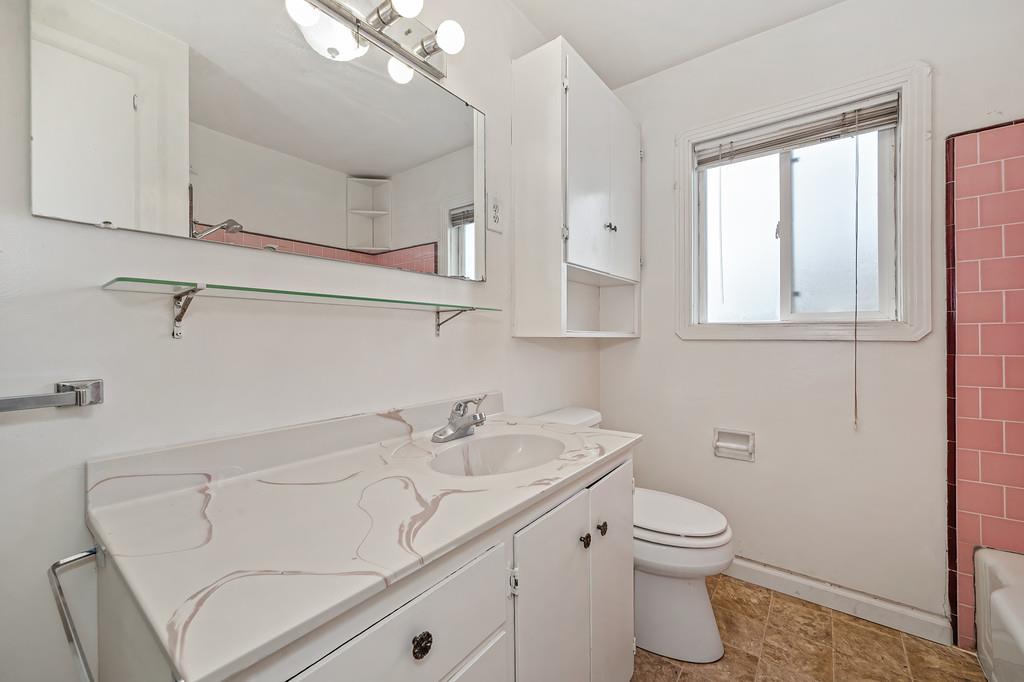 516 Acacia Ave, Manteca, CA 95336