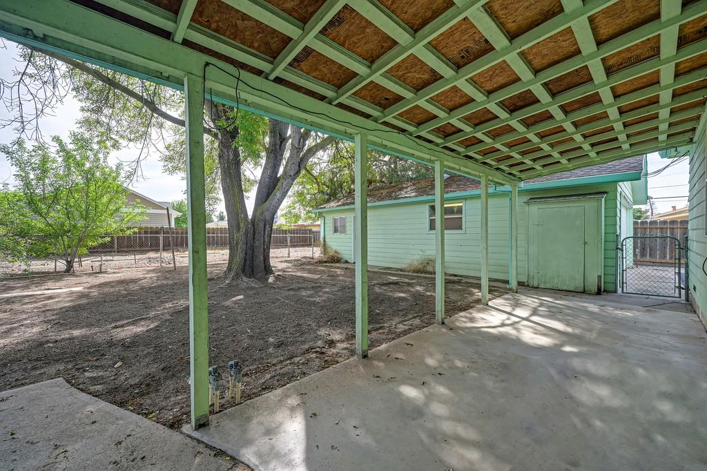 516 Acacia Ave, Manteca, CA 95336