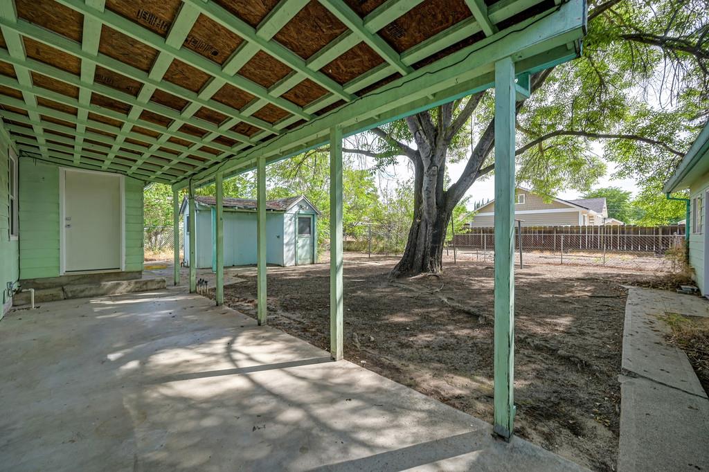 516 Acacia Ave, Manteca, CA 95336