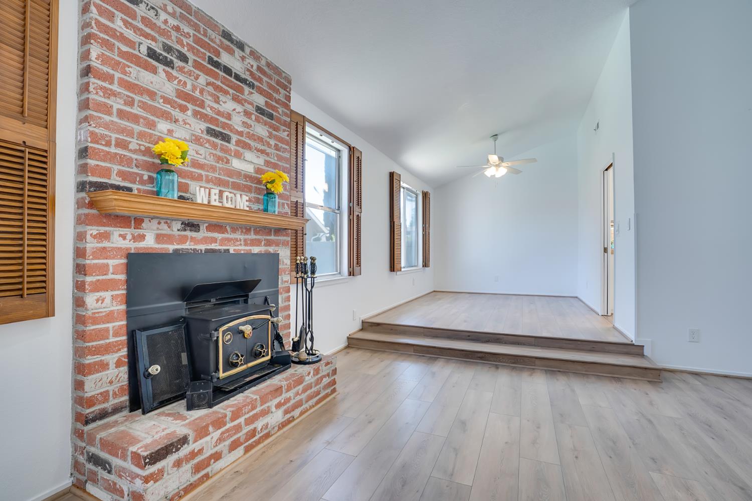 1324 Northgate Dr, Manteca, CA 95336