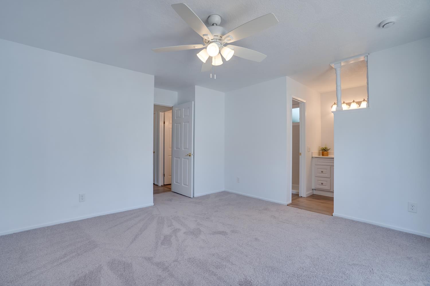 1324 Northgate Dr, Manteca, CA 95336