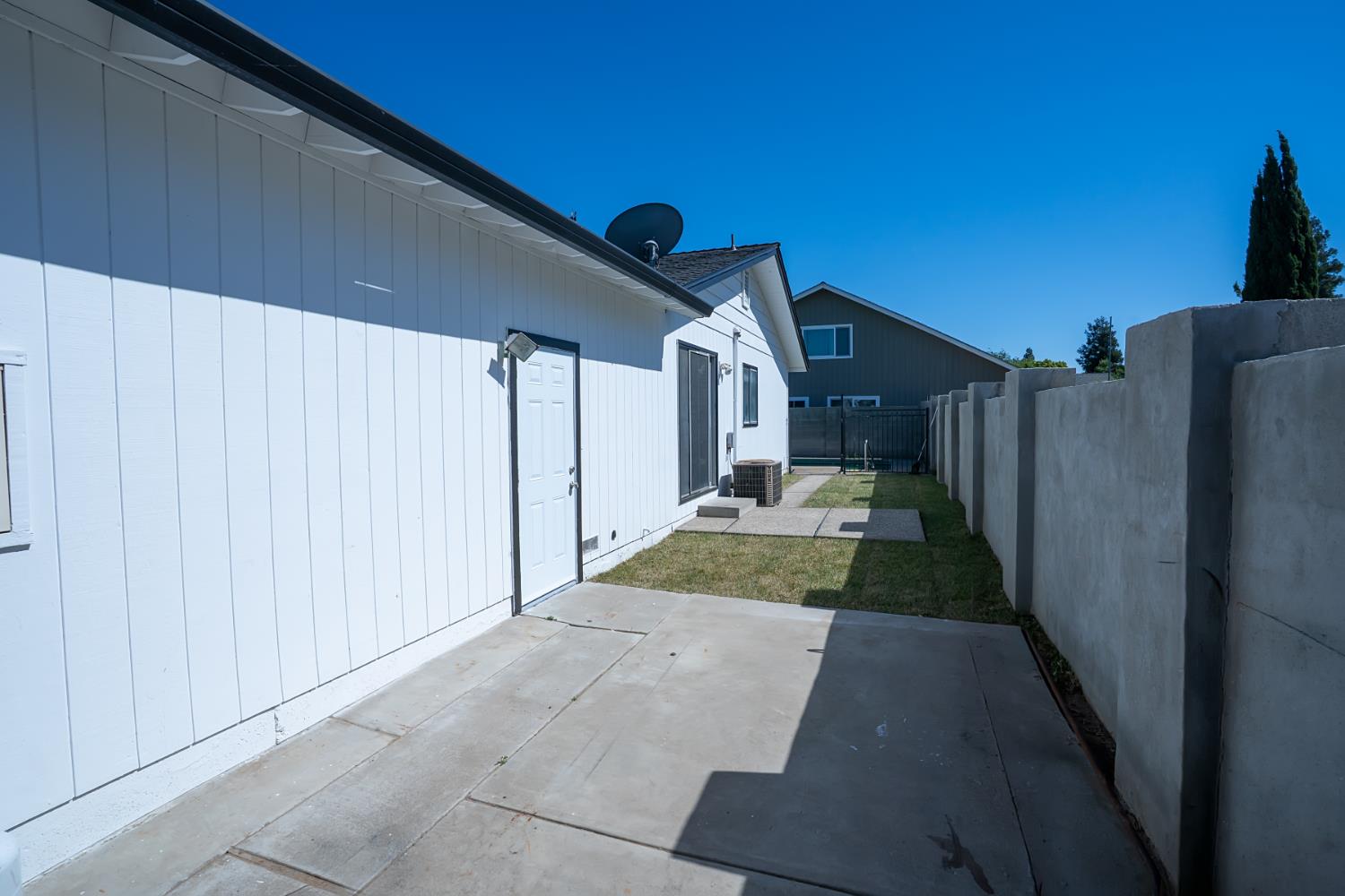 1324 Northgate Dr, Manteca, CA 95336