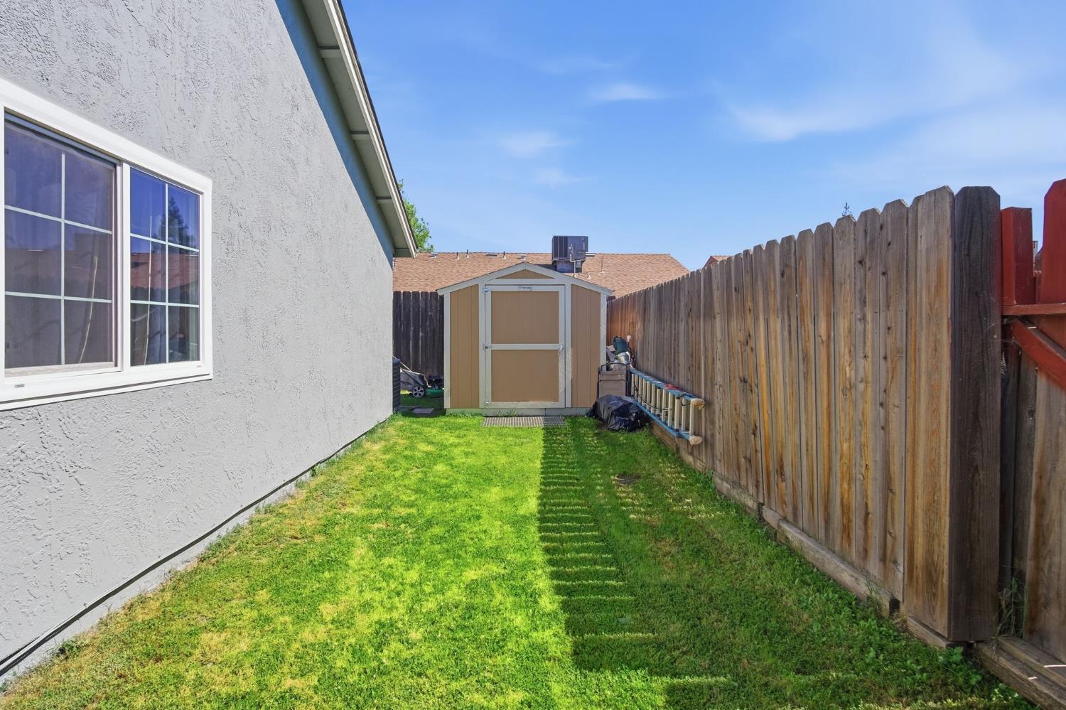 5918 Secretariat Ct, Riverbank, CA 95367