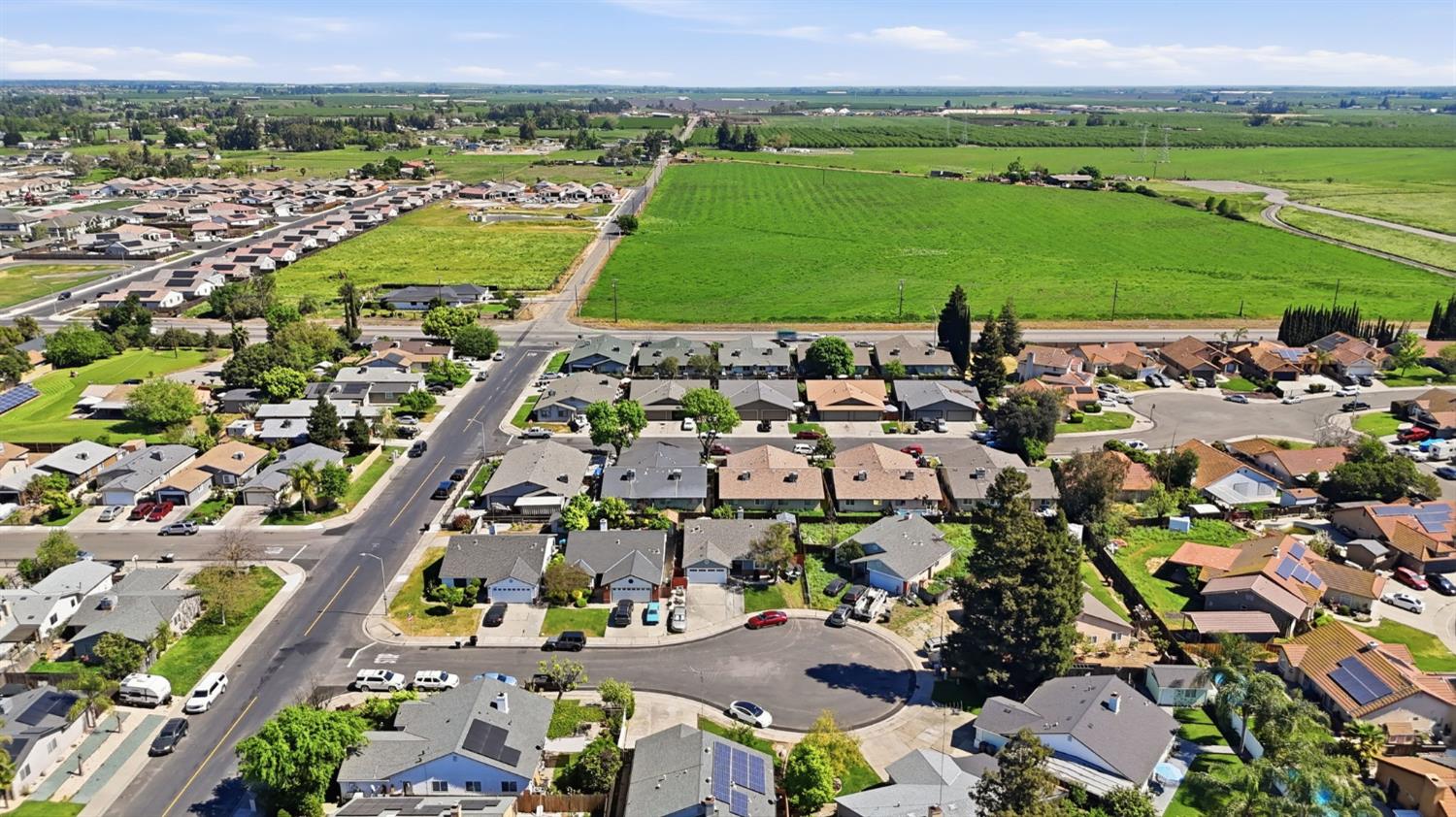 5918 Secretariat Ct, Riverbank, CA 95367