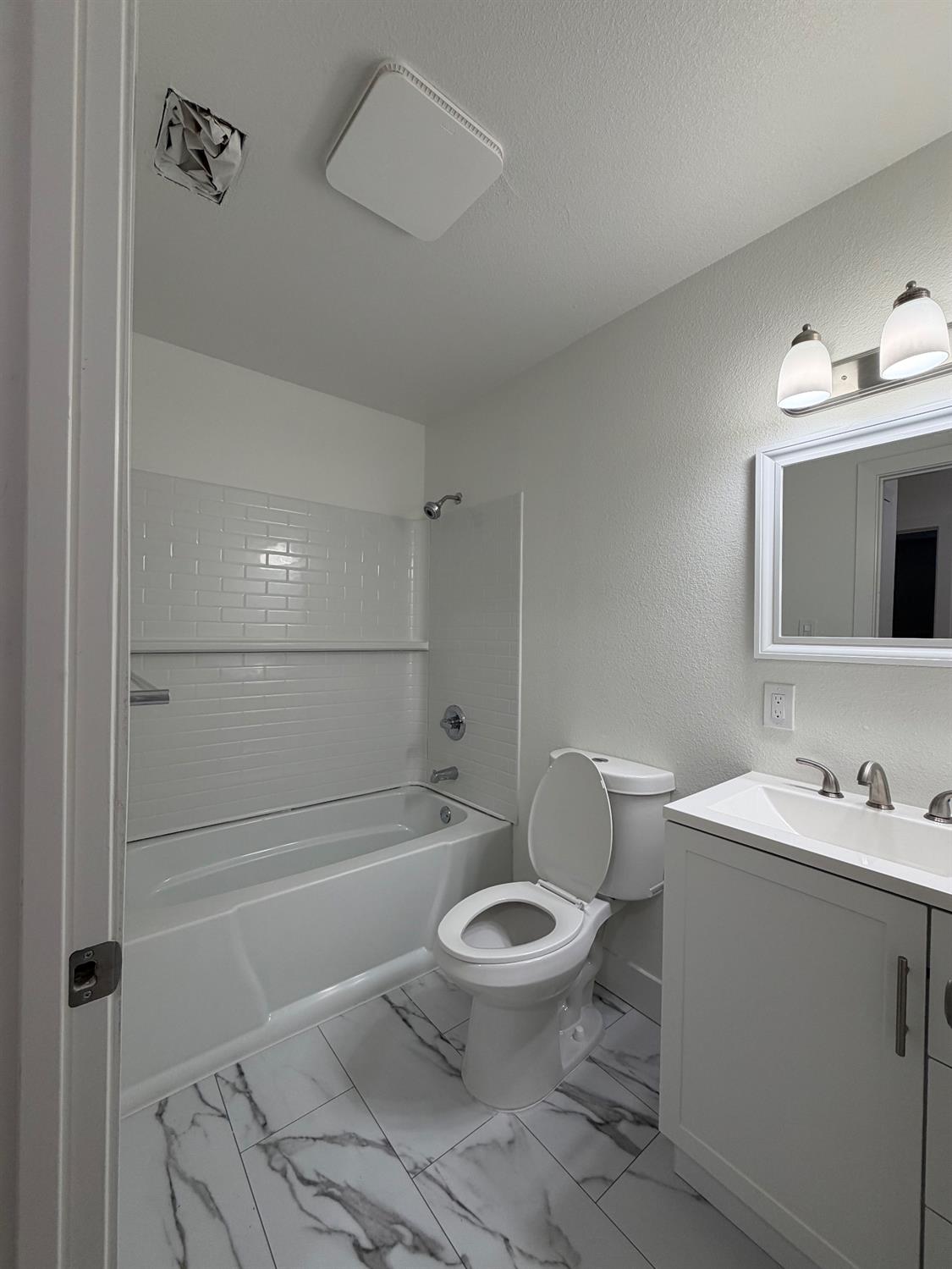 2052 Juanita Court, Modesto, CA 95350