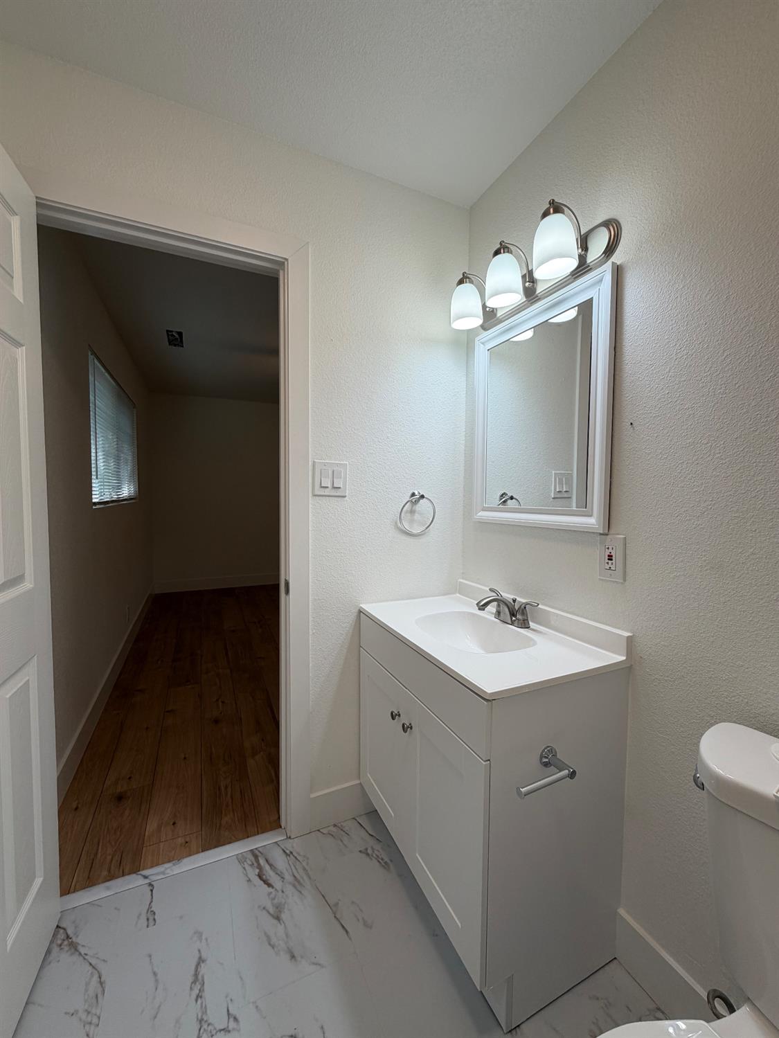 2052 Juanita Court, Modesto, CA 95350