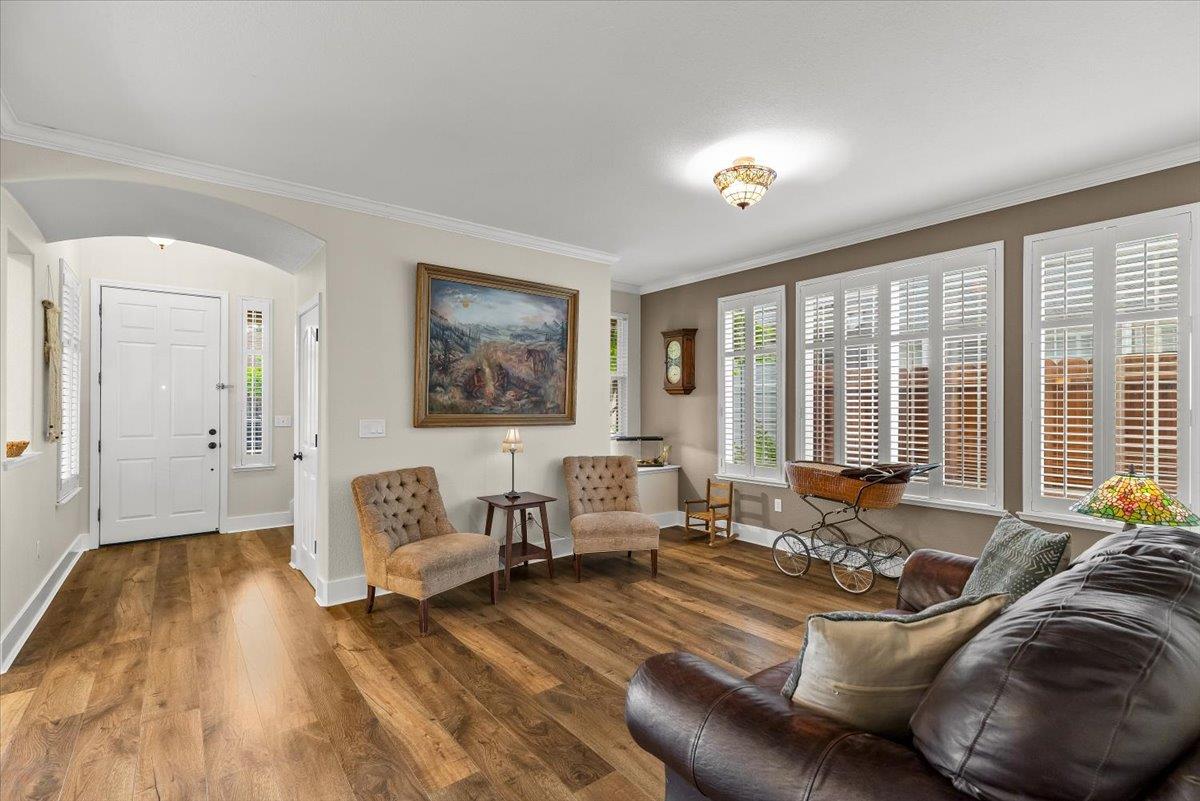 598 Almondcrest St, Oakdale, CA 95361