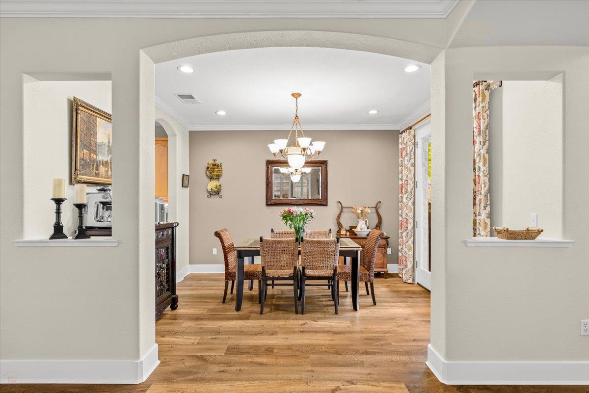 598 Almondcrest St, Oakdale, CA 95361