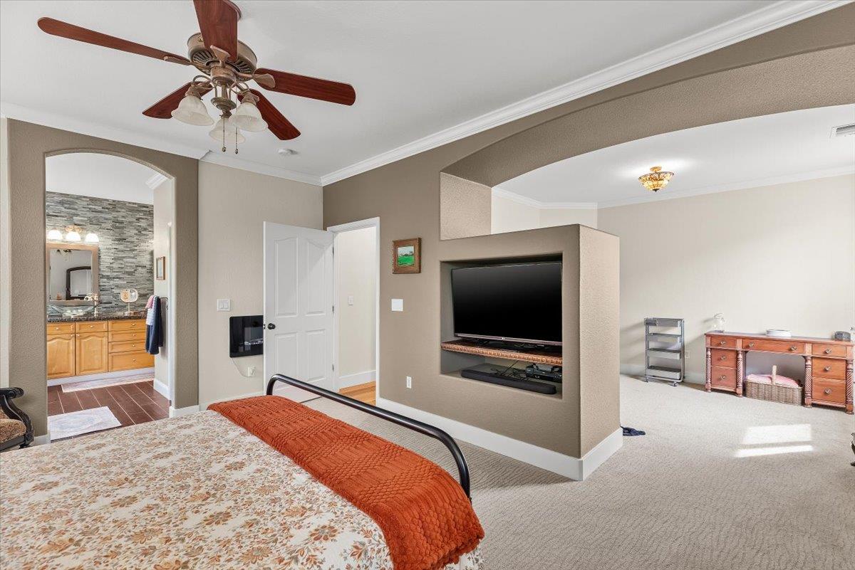 598 Almondcrest St, Oakdale, CA 95361