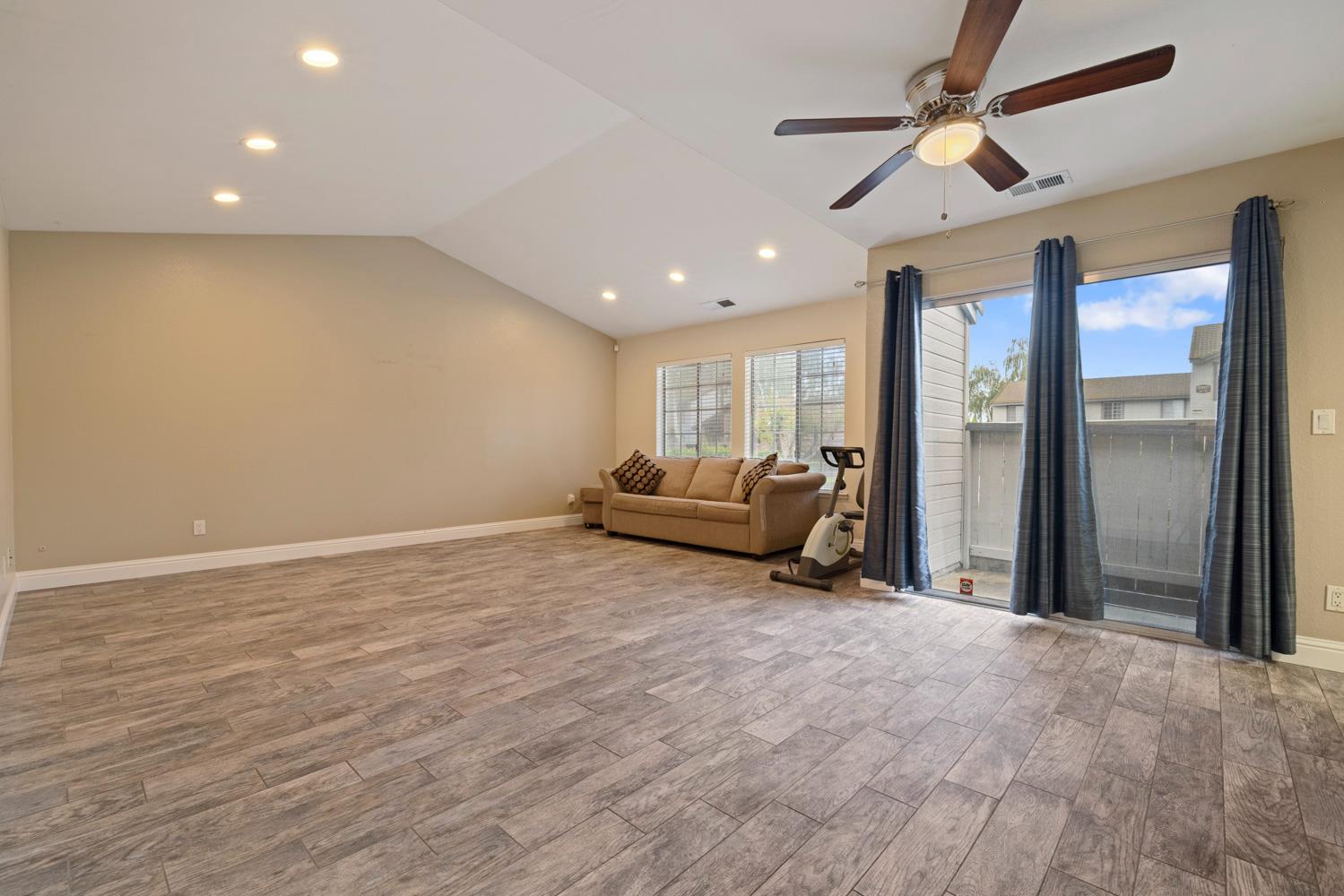 3901 Dale Rd #A, Modesto, CA 95356