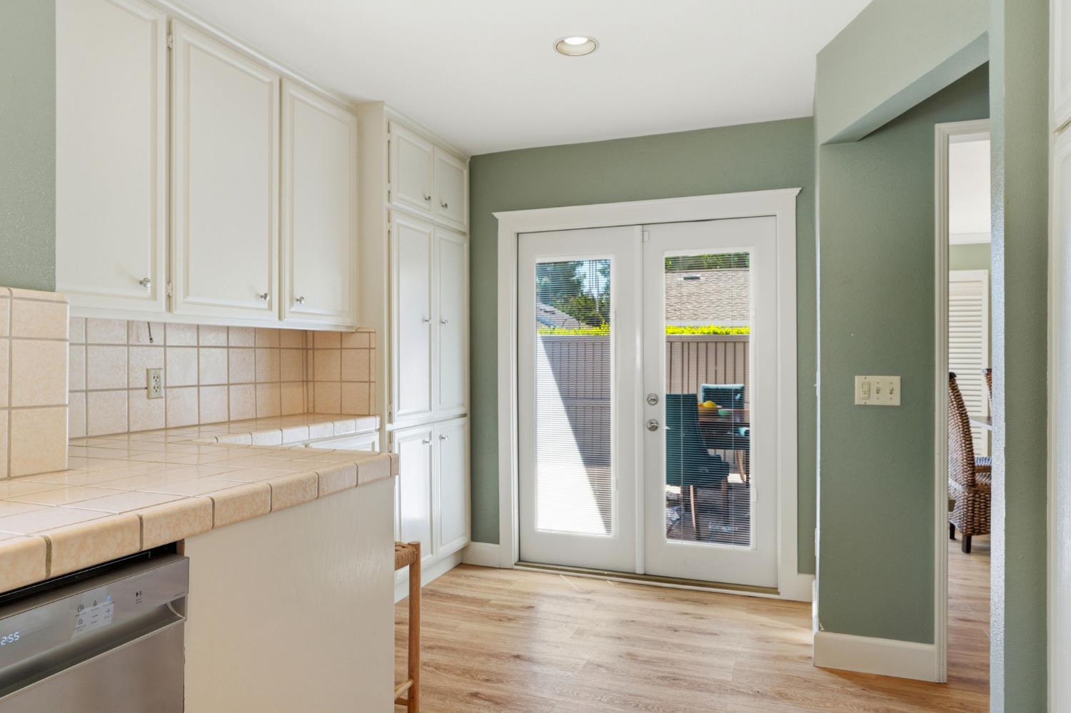250 W Rumble Rd #D, Modesto, CA 95350