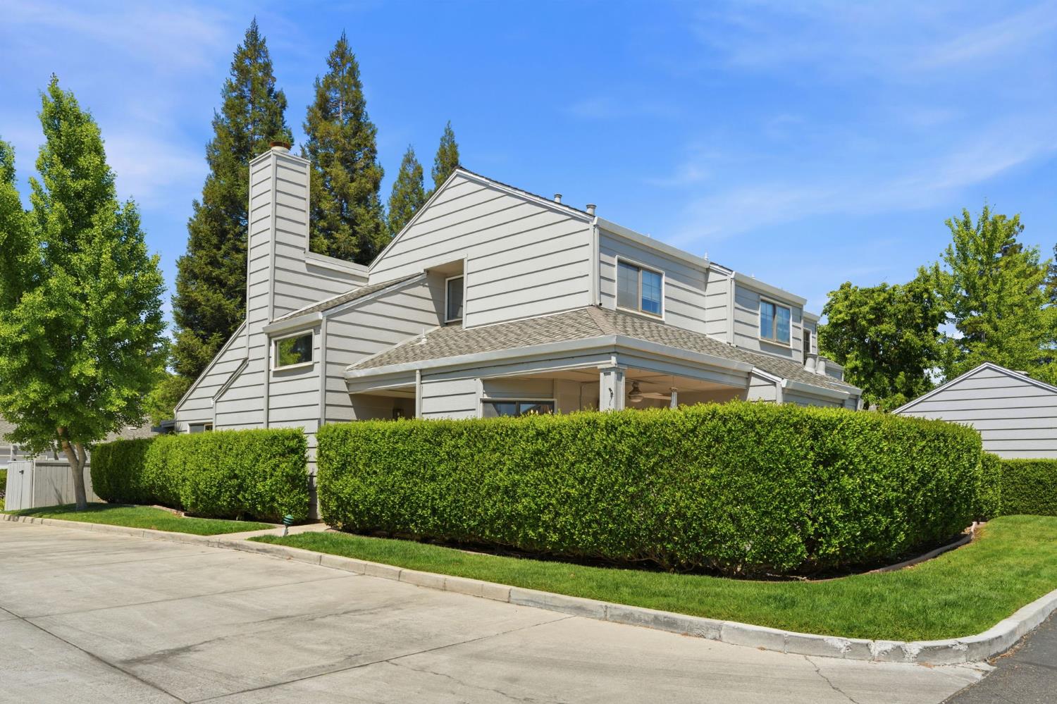 250 W Rumble Rd #D, Modesto, CA 95350