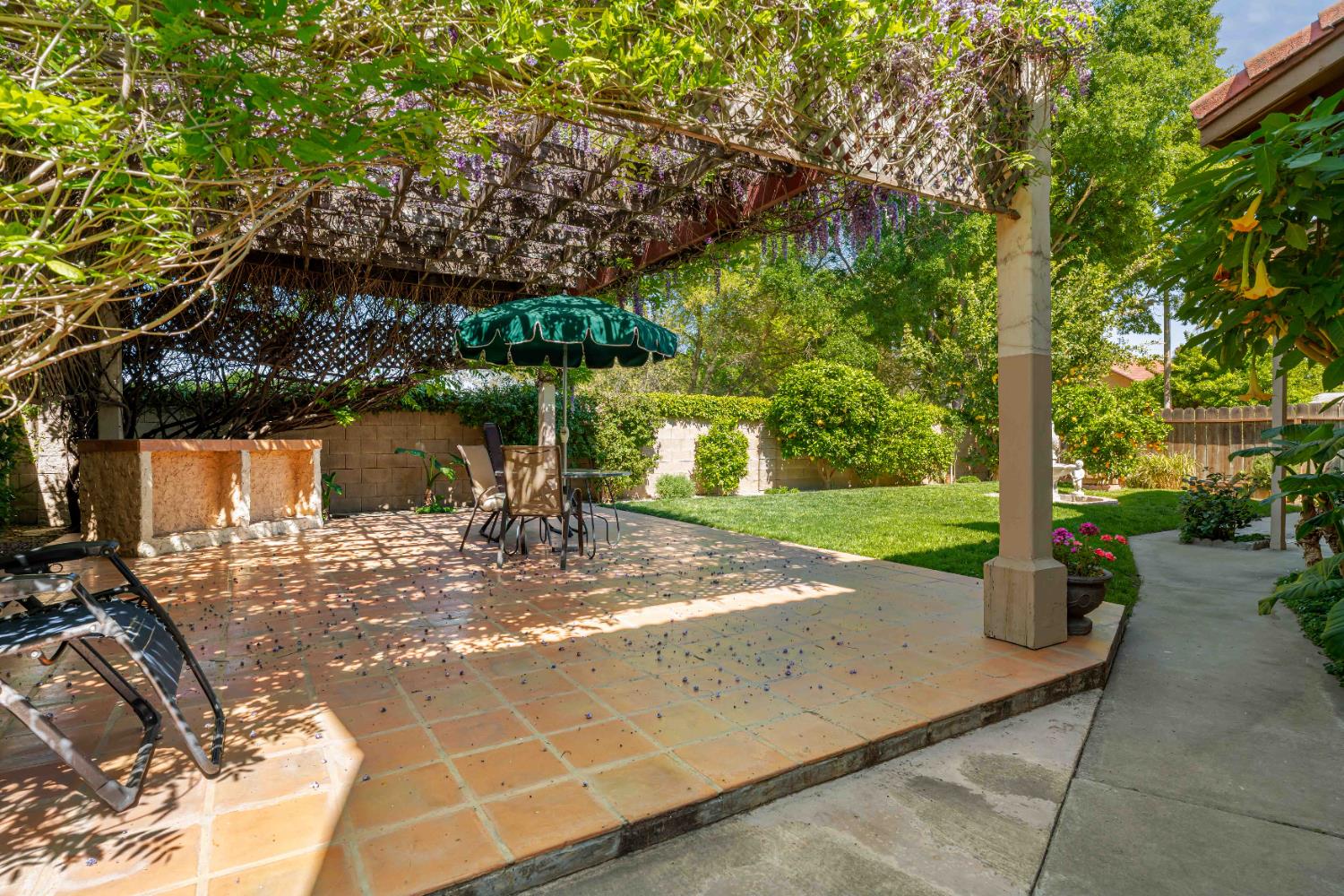 1717 Don Pedro Rd, Ceres, CA 95307