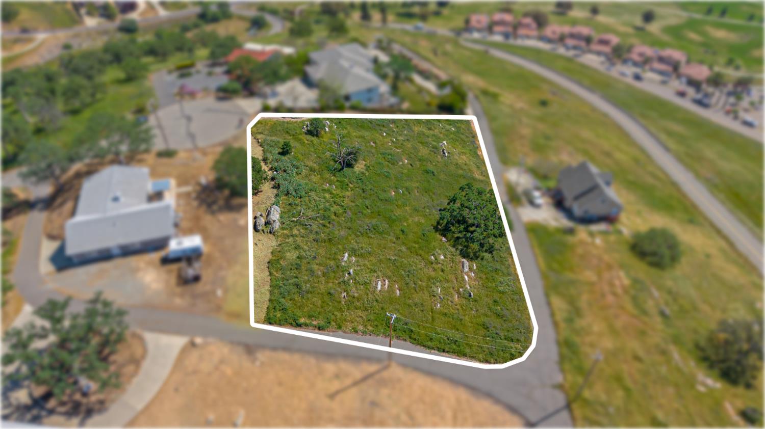 9644 Fachada Way, La Grange, CA 95329