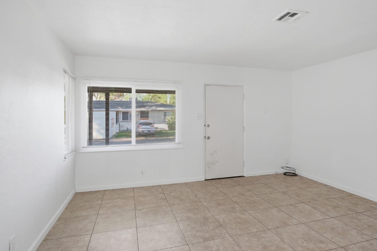 1102 Blair Ave, Modesto, CA 95350