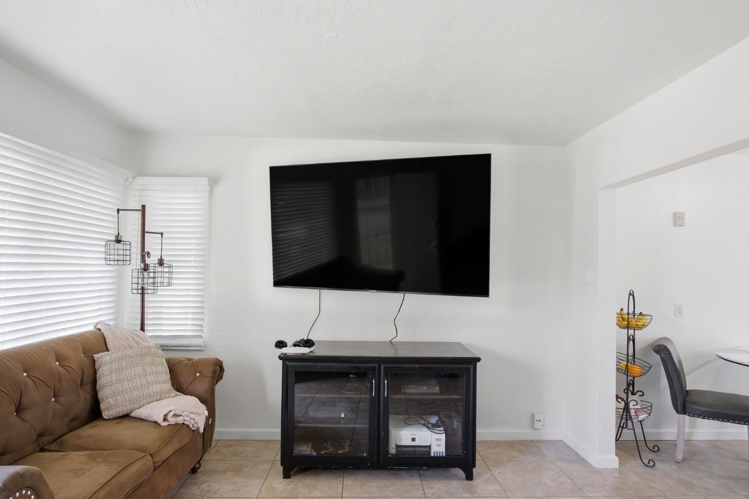 1102 Blair Ave, Modesto, CA 95350