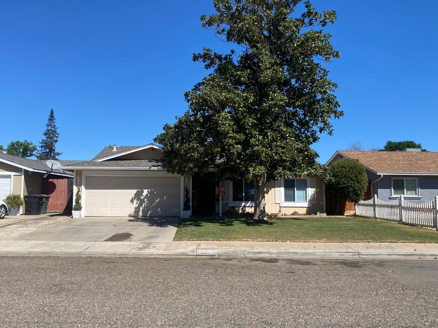 13163 Barnes Ave, Waterford, CA 95386