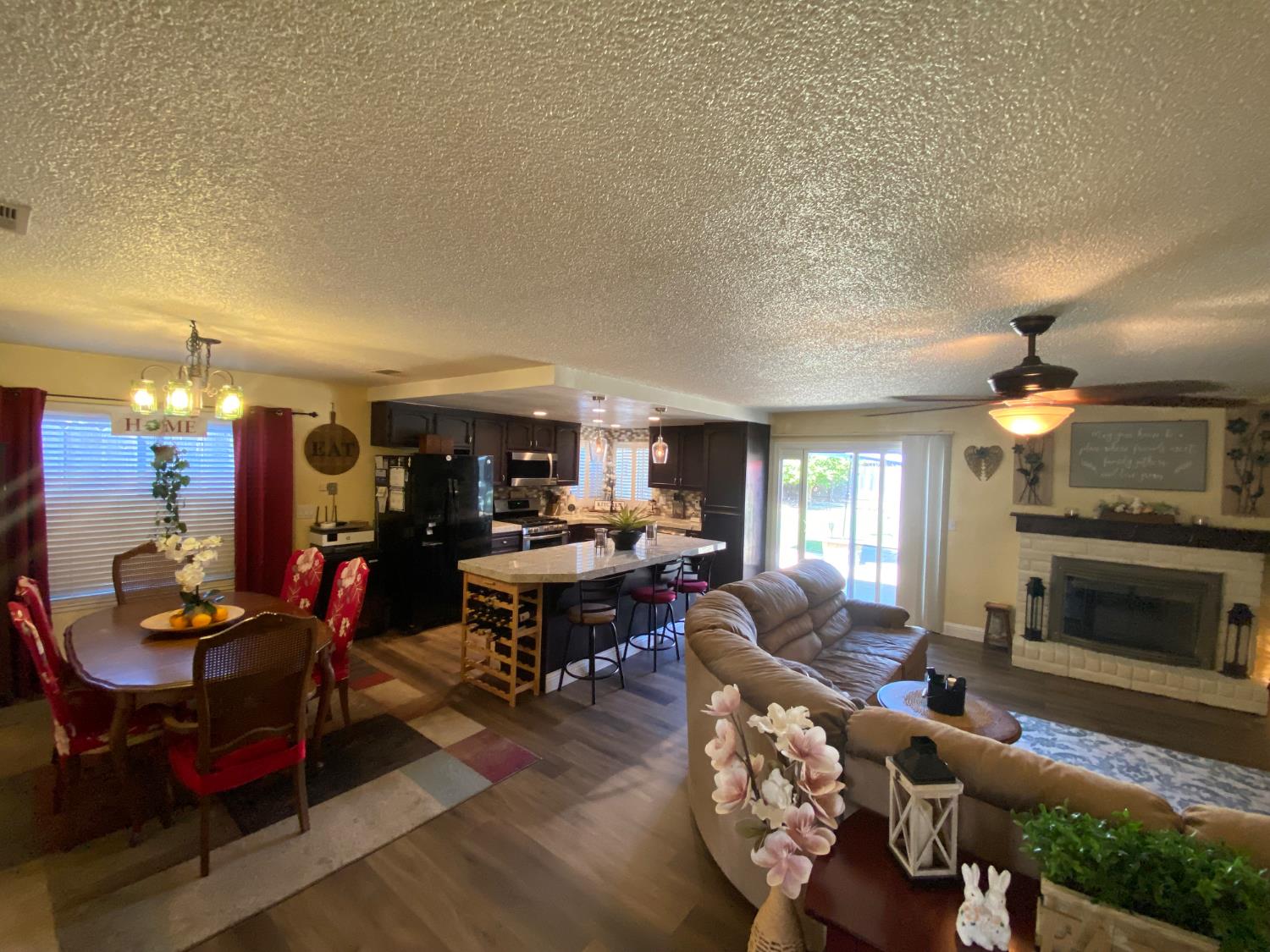 13163 Barnes Ave, Waterford, CA 95386