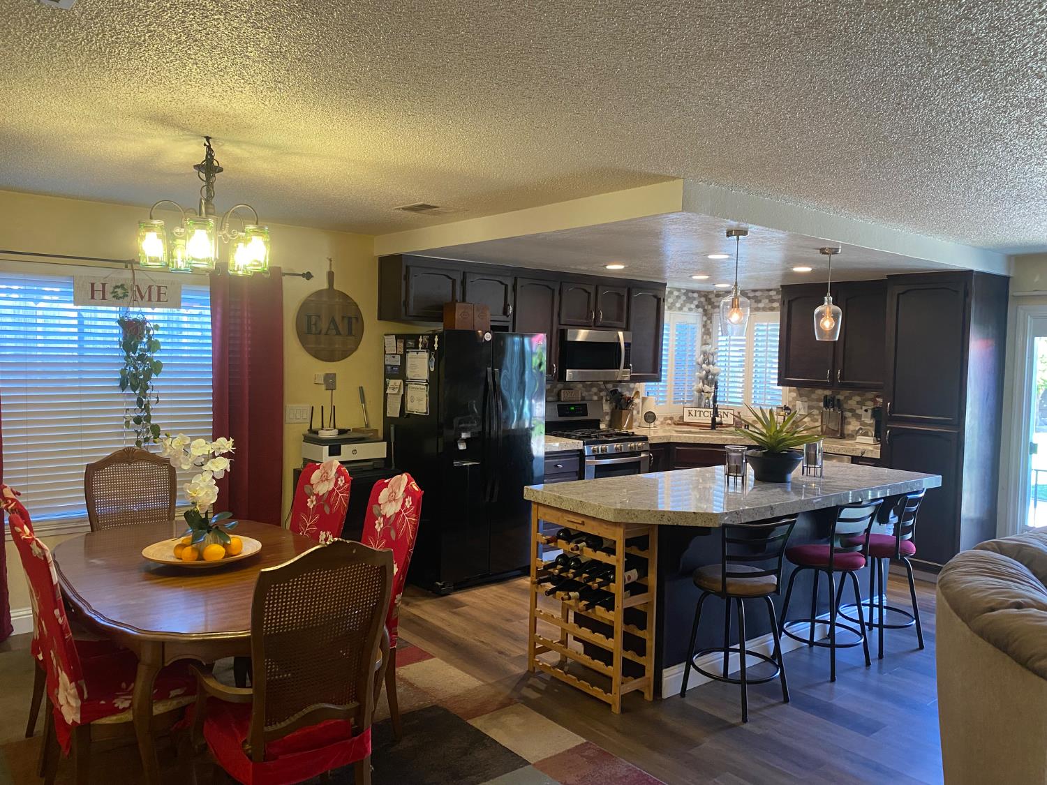 13163 Barnes Ave, Waterford, CA 95386