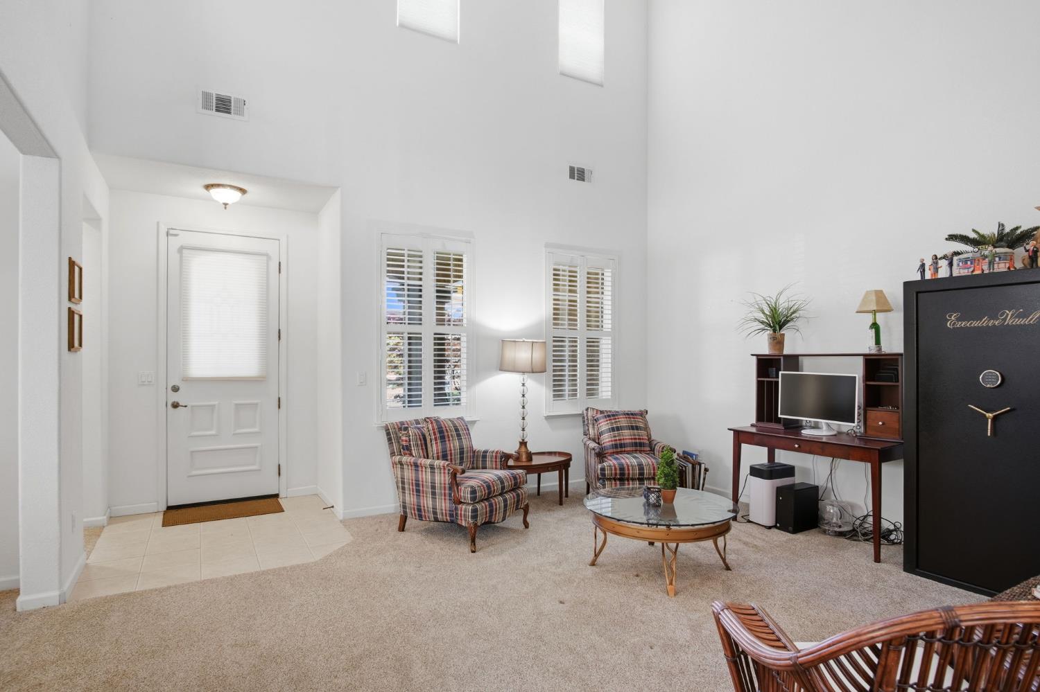 1950 Trail Way, Turlock, CA 95382