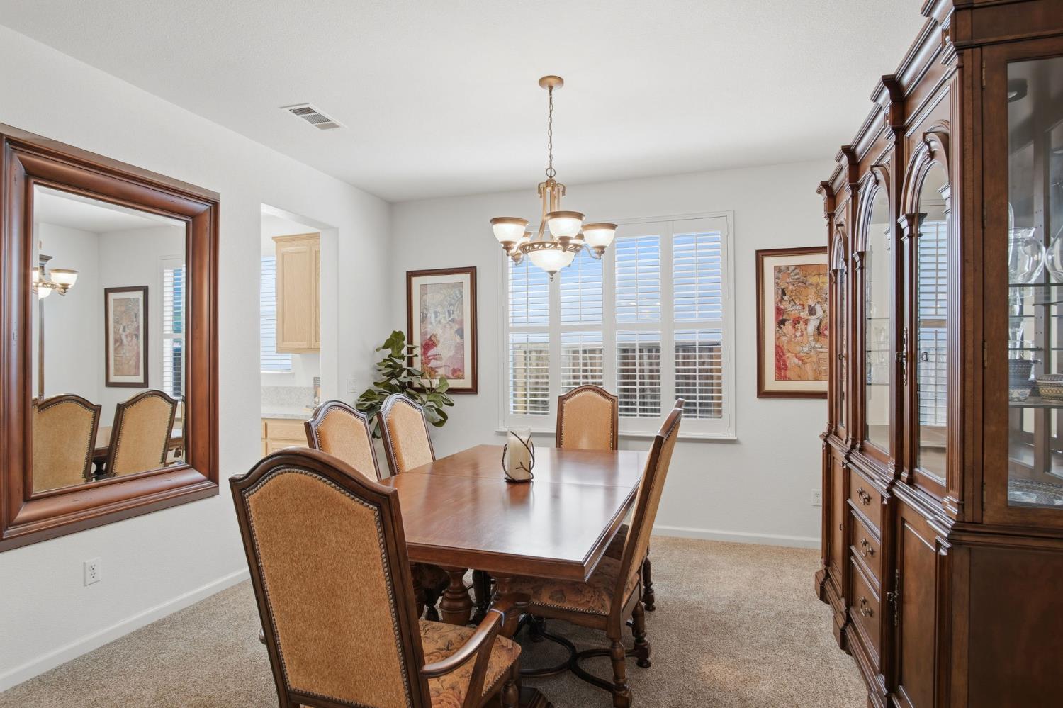 1950 Trail Way, Turlock, CA 95382