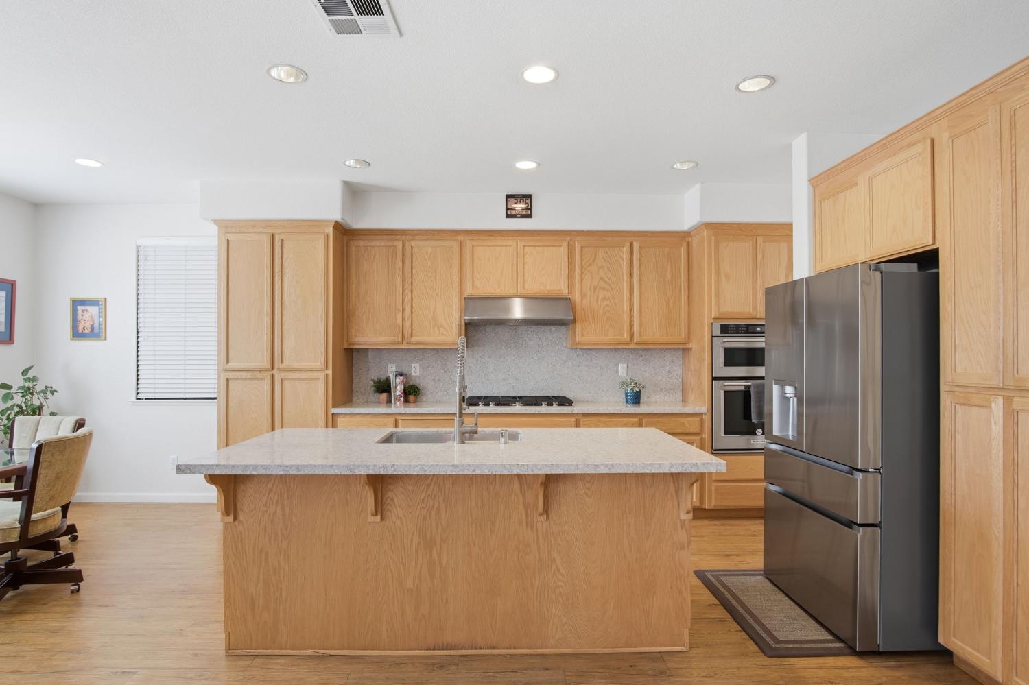 1950 Trail Way, Turlock, CA 95382