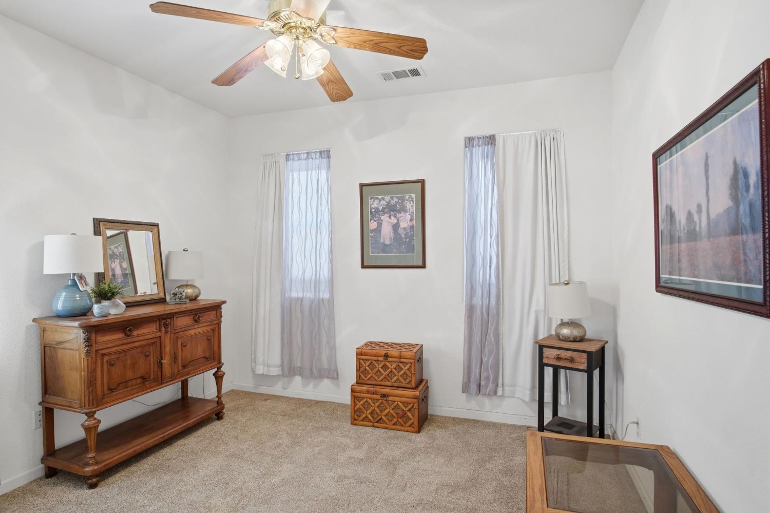 1950 Trail Way, Turlock, CA 95382