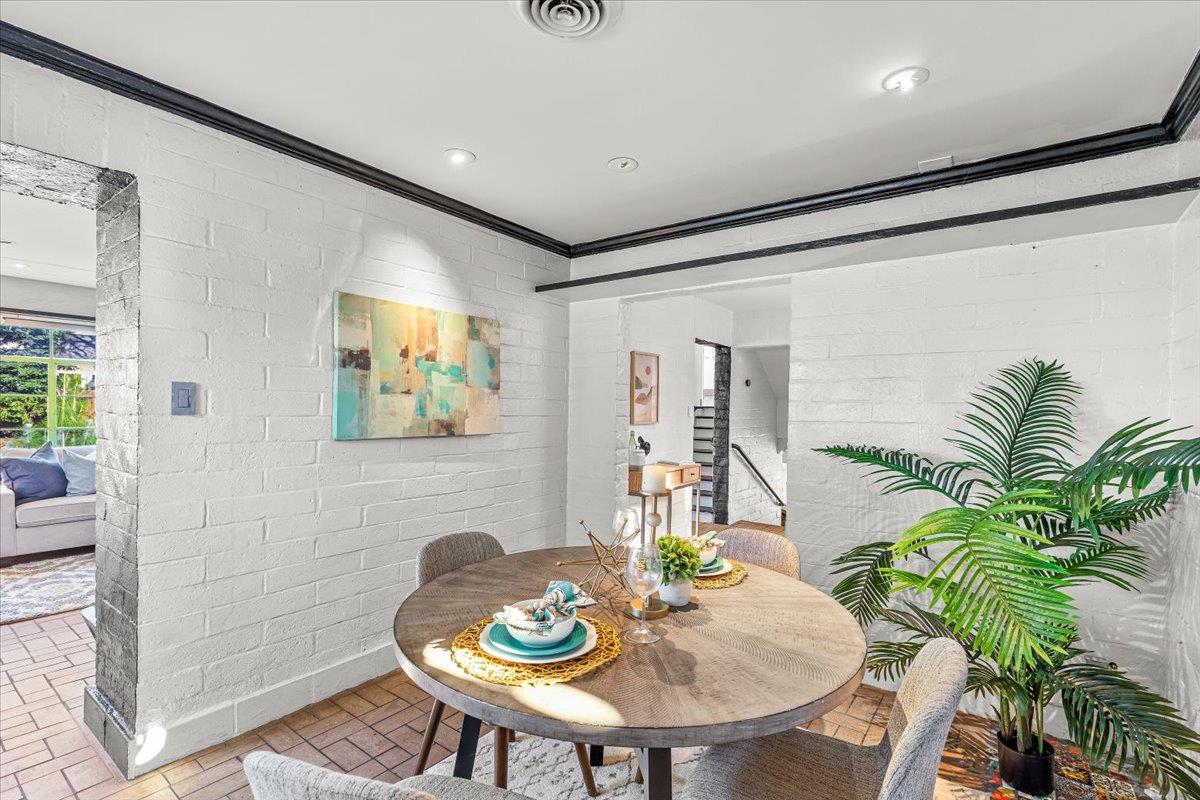 1018 W Morris Ave, Modesto, CA 95350