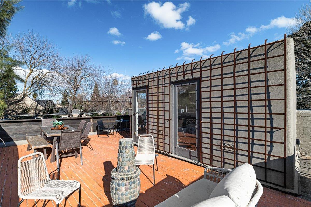 1018 W Morris Ave, Modesto, CA 95350